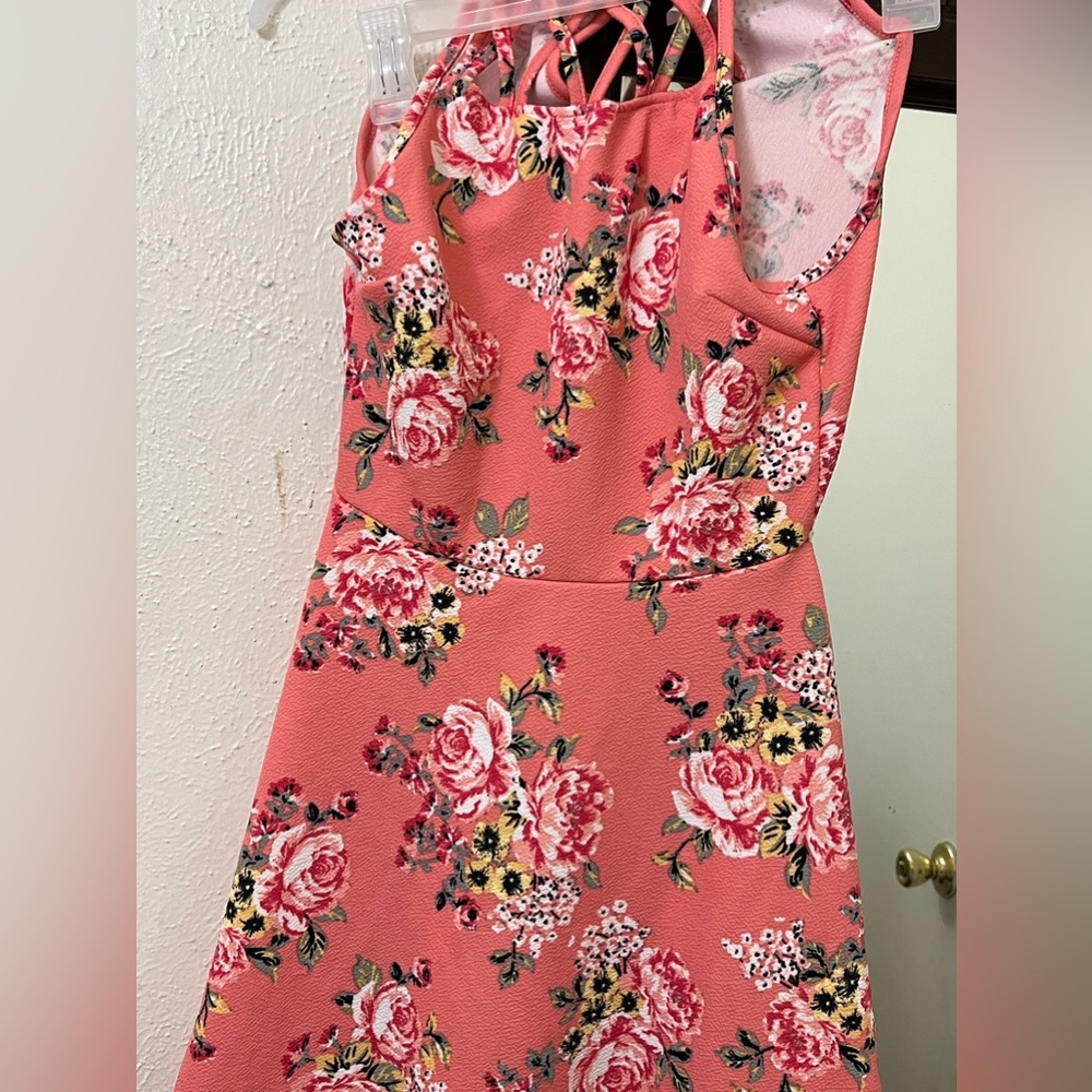 The dresses are very good TV quality and are very comfortable